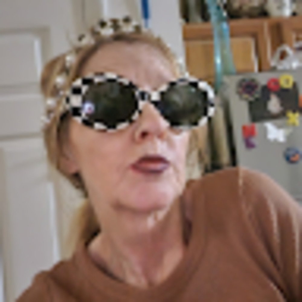 Meet your Posher, Christine